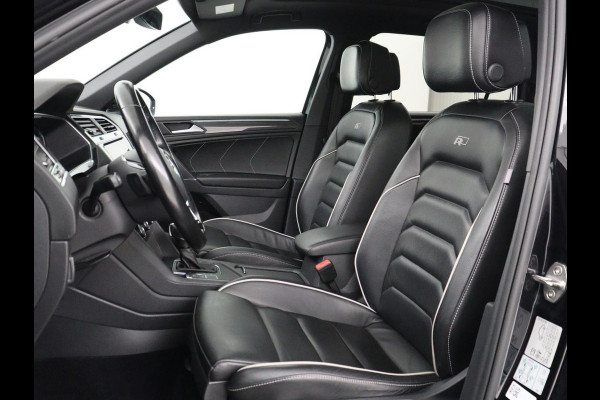 Volkswagen Tiguan Allspace 1.5 TSI Highline Business R 7p. | Carplay | Panoramadak | Camera | Carplay | Navigatie | Adaptive cruise| Leer | Climate control | Elektrische laadklep |