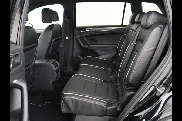Volkswagen Tiguan Allspace 1.5 TSI Highline Business R 7p. | Carplay | Panoramadak | Camera | Carplay | Navigatie | Adaptive cruise| Leer | Climate control | Elektrische laadklep |