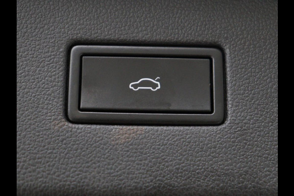 Volkswagen Tiguan Allspace 1.5 TSI Highline Business R 7p. | Carplay | Panoramadak | Camera | Carplay | Navigatie | Adaptive cruise| Leer | Climate control | Elektrische laadklep |