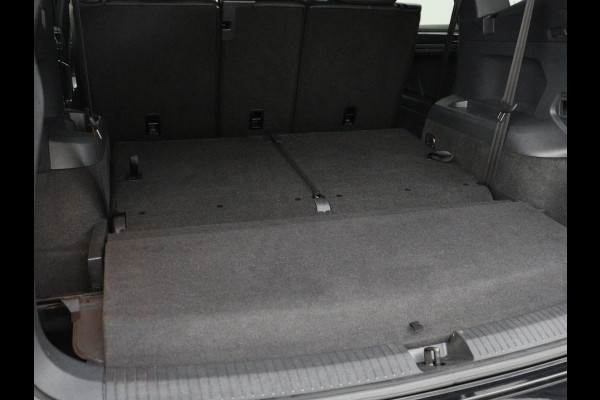 Volkswagen Tiguan Allspace 1.5 TSI Highline Business R 7p. | Carplay | Panoramadak | Camera | Carplay | Navigatie | Adaptive cruise| Leer | Climate control | Elektrische laadklep |