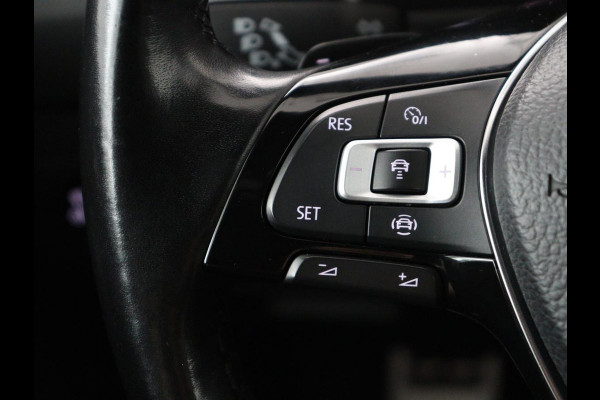 Volkswagen Tiguan Allspace 1.5 TSI Highline Business R 7p. | Carplay | Panoramadak | Camera | Carplay | Navigatie | Adaptive cruise| Leer | Climate control | Elektrische laadklep |