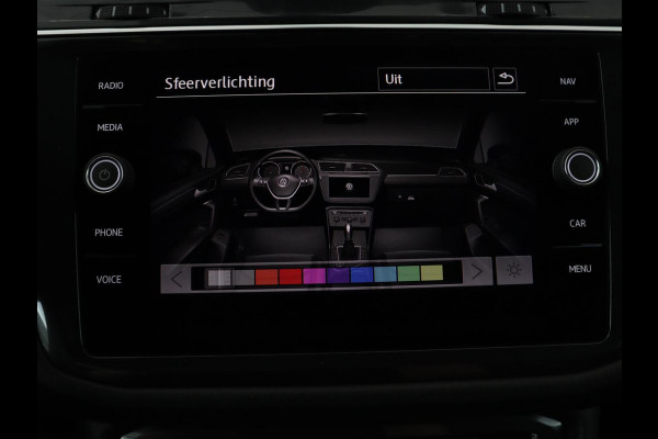 Volkswagen Tiguan Allspace 1.5 TSI Highline Business R 7p. | Carplay | Panoramadak | Camera | Carplay | Navigatie | Adaptive cruise| Leer | Climate control | Elektrische laadklep |
