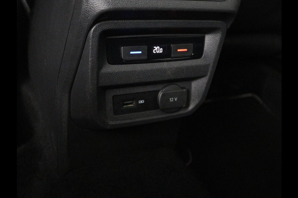 Volkswagen Tiguan Allspace 1.5 TSI Highline Business R 7p. | Carplay | Panoramadak | Camera | Carplay | Navigatie | Adaptive cruise| Leer | Climate control | Elektrische laadklep |