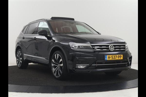 Volkswagen Tiguan Allspace 1.5 TSI Highline Business R 7p. | Carplay | Panoramadak | Camera | Carplay | Navigatie | Adaptive cruise| Leer | Climate control | Elektrische laadklep |