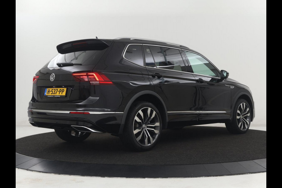 Volkswagen Tiguan Allspace 1.5 TSI Highline Business R 7p. | Carplay | Panoramadak | Camera | Carplay | Navigatie | Adaptive cruise| Leer | Climate control | Elektrische laadklep |