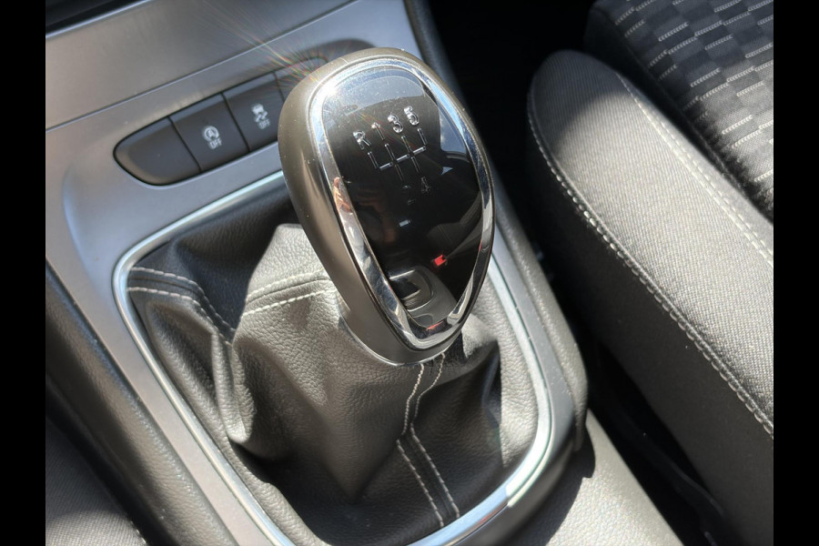 Opel Astra Sports Tourer 1.0 Turbo Business+ 2e Eigenaar,Carplay,Navi,Trekhaak,Dealer Onderhouden,Lm velgen,Pdc,N.A.P,105pk,Clima,Cruise,Recent beurt gehad,Apk tot 03-2027