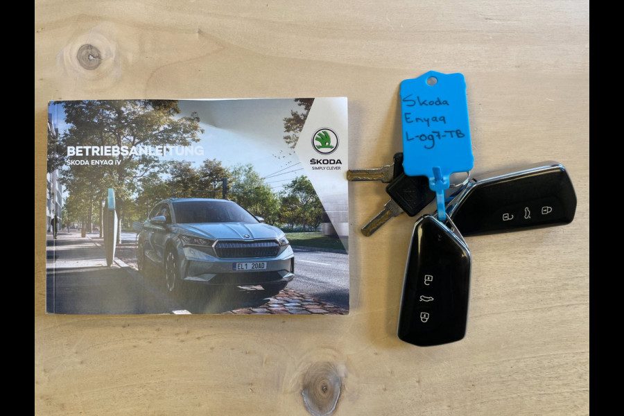 Škoda ENYAQ iV 80|92%SOH|GROTE ACCU|BLACK EDITION|TREKHAAK|ACC|LEDER|PANO|STOEL+STUURVERW|CARPLAY|CAMERA|NAVI|INCL.BTW|1e EIGENAAR
