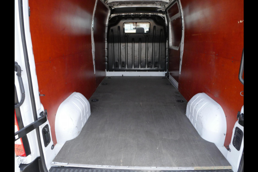 Renault Master T35 2.3 dCi 135PK, L3H2, Imperiaal, Airco