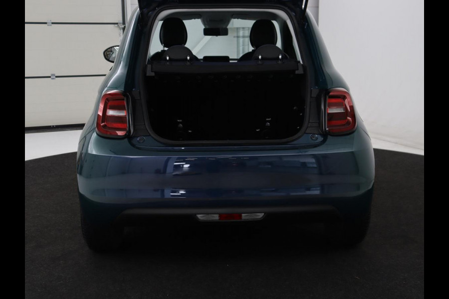 Fiat 500 Icon 24 kWh | SOH 91,9% | LED "| Climate control | Bluetooth | Cruise controle | Carplay | 3F | LM |  Navigatie