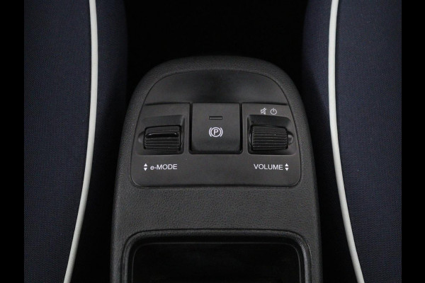 Fiat 500 Icon 24 kWh | SOH 91,9% | LED "| Climate control | Bluetooth | Cruise controle | Carplay | 3F | LM |  Navigatie