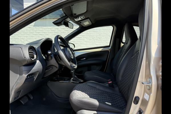 Toyota Aygo X 1.0 VVT-i S-CVT Premium | ACC | CarPlay | Keyless | Camera | 18 inch