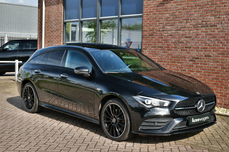 Mercedes-Benz CLA-Klasse Shooting Brake 250 e AMG Pano 360-cam Night 19inch
