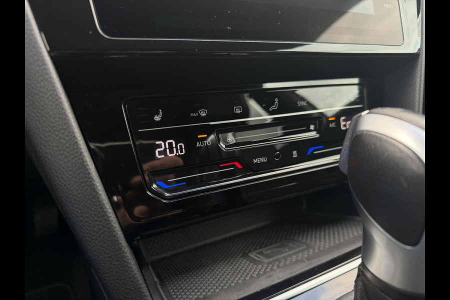 Volkswagen Passat Variant 1.4 TSI PHEV GTE Business | Pano | Elek. Trekhaak | Head-Up | Carplay | LED | Camera | Navi | Alcantara