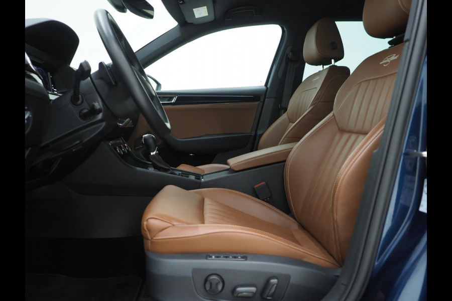 Škoda Superb Combi 1.4 TSI iV Laurin & Klement | Leder | Canton | Adaptive Cruise | Keyless | Memory | Stoelkoeling | Carplay