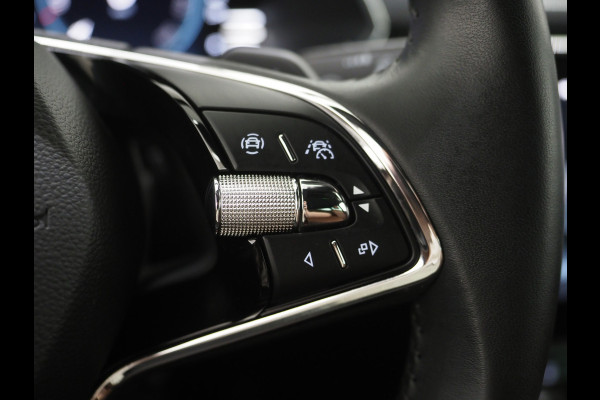 Škoda Superb Combi 1.4 TSI iV Laurin & Klement | Leder | Canton | Adaptive Cruise | Keyless | Memory | Stoelkoeling | Carplay
