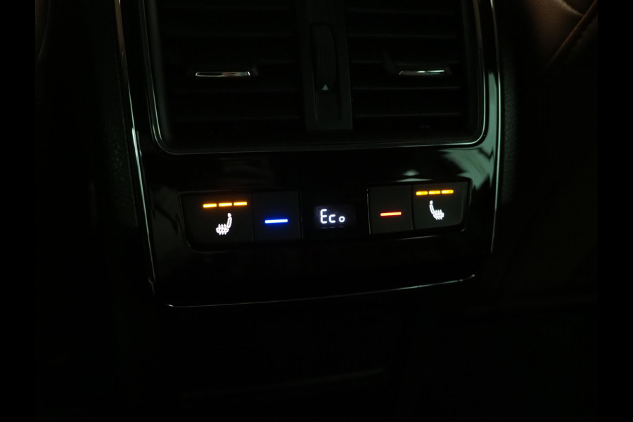 Škoda Superb Combi 1.4 TSI iV Laurin & Klement | Leder | Canton | Adaptive Cruise | Keyless | Memory | Stoelkoeling | Carplay