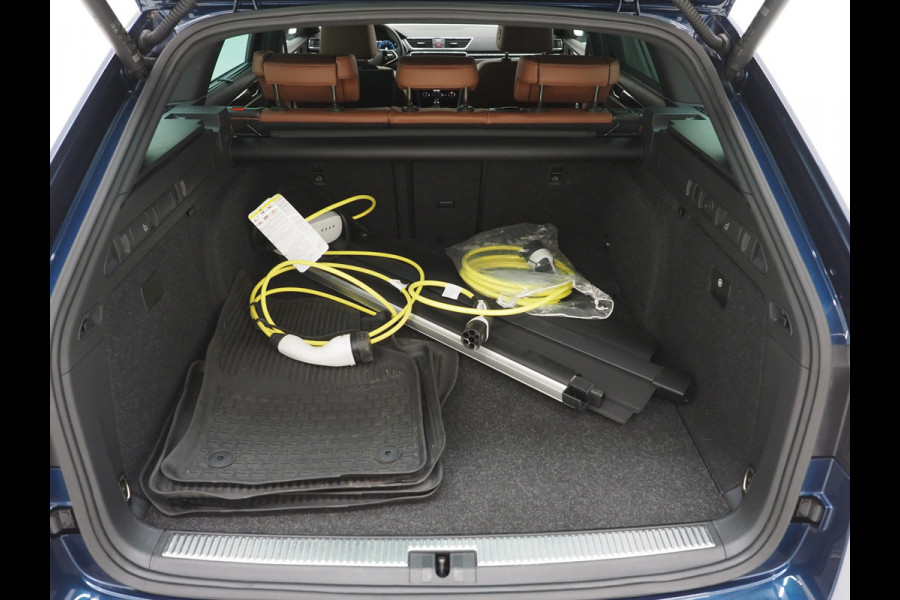 Škoda Superb Combi 1.4 TSI iV Laurin & Klement | Leder | Canton | Adaptive Cruise | Keyless | Memory | Stoelkoeling | Carplay