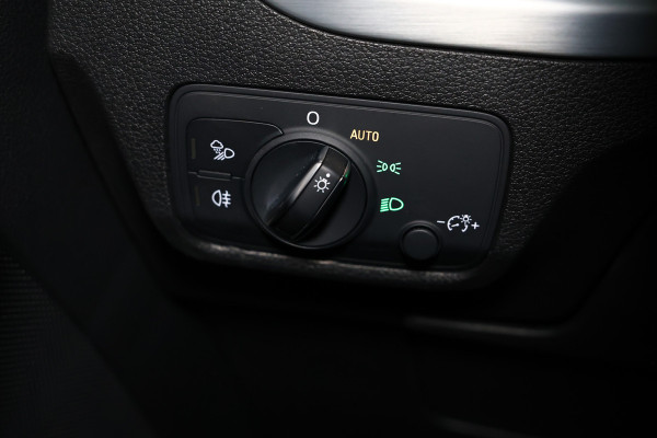 Audi Q2 35 TFS S line Edition VIRTUAL NAVI CRUISE S-TRONIC CAMERA PDC KEYLESS '20