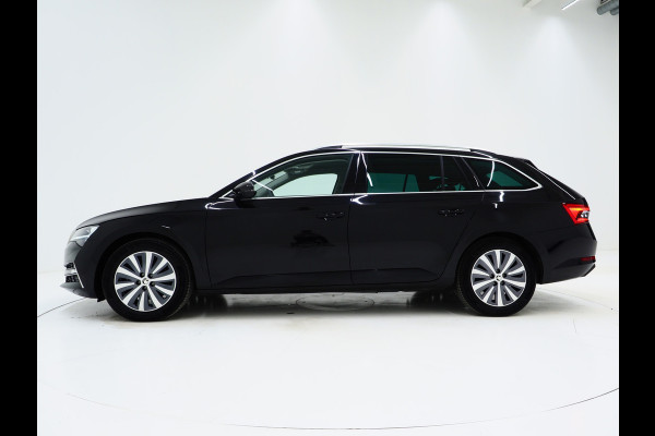 Škoda Superb Combi 1.4 TSI iV 218PK | Leder/Alcantara | Trekhaak | Memory | Virtual | Adaptive Cruise | PDC | Carplay