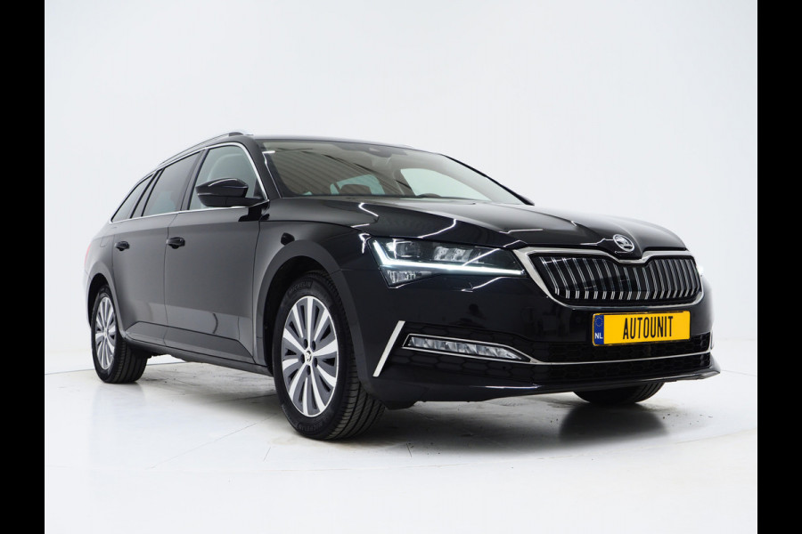 Škoda Superb Combi 1.4 TSI iV 218PK | Leder/Alcantara | Trekhaak | Memory | Virtual | Adaptive Cruise | PDC | Carplay