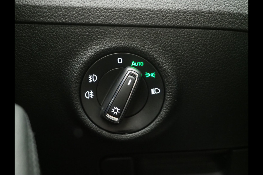 Škoda Superb Combi 1.4 TSI iV 218PK | Leder/Alcantara | Trekhaak | Memory | Virtual | Adaptive Cruise | PDC | Carplay