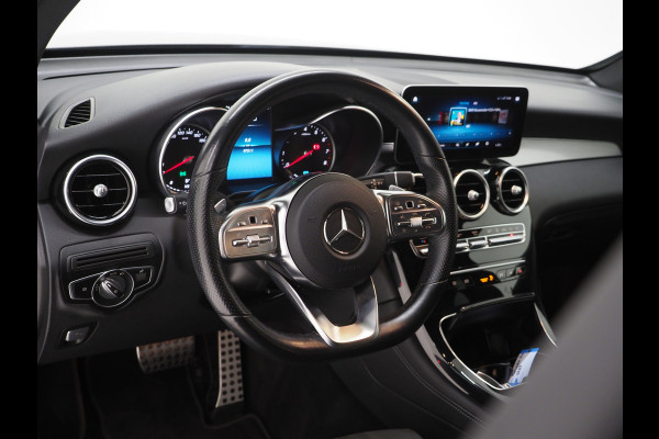 Mercedes-Benz GLC Coupé 300e 4MATIC AMG | Leder/Alcantara | Camera | Stoelverwarming | Sportstuur | Cruise | DAB | Carplay