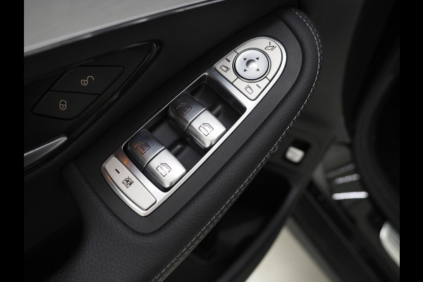 Mercedes-Benz GLC Coupé 300e 4MATIC AMG | Leder/Alcantara | Camera | Stoelverwarming | Sportstuur | Cruise | DAB | Carplay