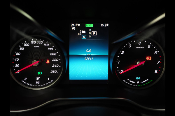 Mercedes-Benz GLC Coupé 300e 4MATIC AMG | Leder/Alcantara | Camera | Stoelverwarming | Sportstuur | Cruise | DAB | Carplay