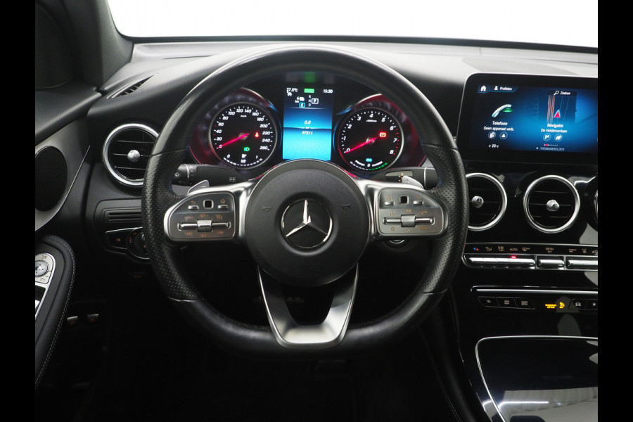Mercedes-Benz GLC Coupé 300e 4MATIC AMG | Leder/Alcantara | Camera | Stoelverwarming | Sportstuur | Cruise | DAB | Carplay