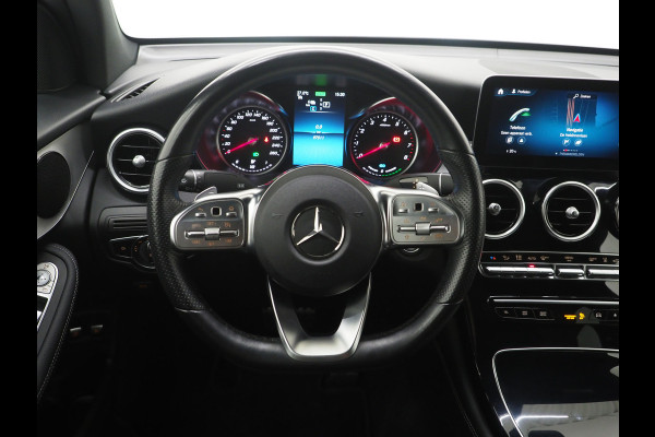 Mercedes-Benz GLC Coupé 300e 4MATIC AMG | Leder/Alcantara | Camera | Stoelverwarming | Sportstuur | Cruise | DAB | Carplay