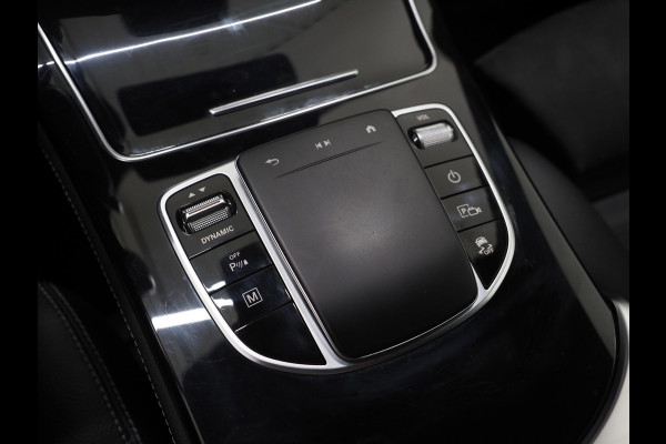 Mercedes-Benz GLC Coupé 300e 4MATIC AMG | Leder/Alcantara | Camera | Stoelverwarming | Sportstuur | Cruise | DAB | Carplay
