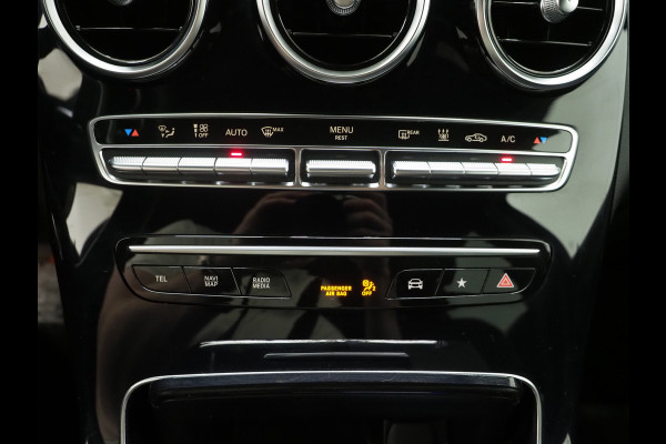 Mercedes-Benz GLC Coupé 300e 4MATIC AMG | Leder/Alcantara | Camera | Stoelverwarming | Sportstuur | Cruise | DAB | Carplay