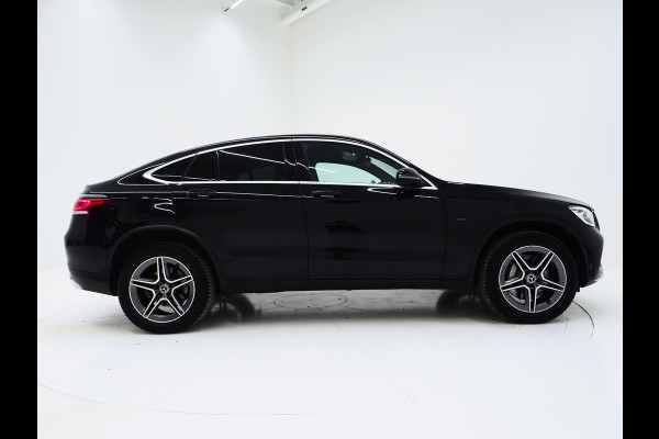 Mercedes-Benz GLC Coupé 300e 4MATIC AMG | Leder/Alcantara | Camera | Stoelverwarming | Sportstuur | Cruise | DAB | Carplay