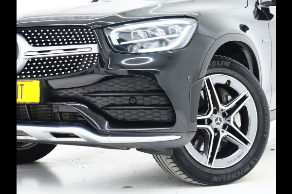 Mercedes-Benz GLC Coupé 300e 4MATIC AMG | Leder/Alcantara | Camera | Stoelverwarming | Sportstuur | Cruise | DAB | Carplay