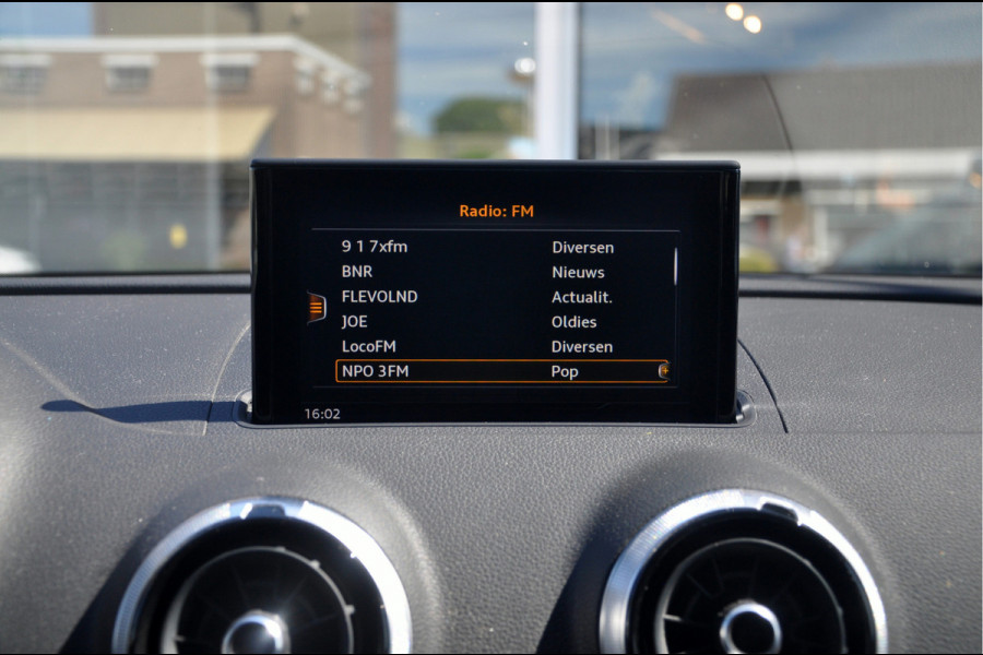 Audi A3 Sportback 1.5 TFSI CoD Design Pro Line Plus | Navi | Trekhaak | Nette staat!