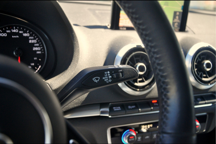 Audi A3 Sportback 1.5 TFSI CoD Design Pro Line Plus | Navi | Trekhaak | Nette staat!