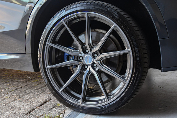 BMW X5 XDrive45e M-Sport, Massage, Laser, 22" Vossen, Comfort, Shadow, Luchtvering, Trekhaak, Pano, Ventilatie, Keyless, ACC, Full