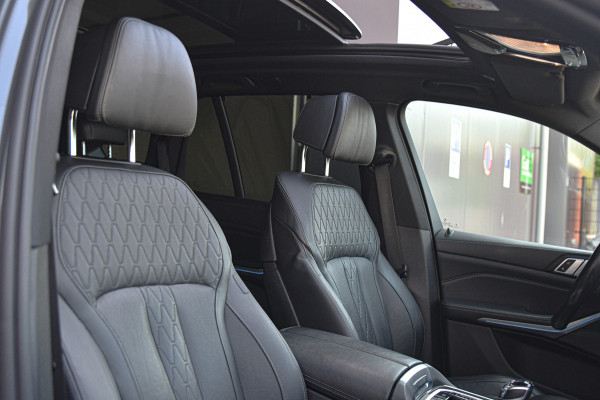 BMW X5 XDrive45e M-Sport, Massage, Laser, 22" Vossen, Comfort, Shadow, Luchtvering, Trekhaak, Pano, Ventilatie, Keyless, ACC, Full