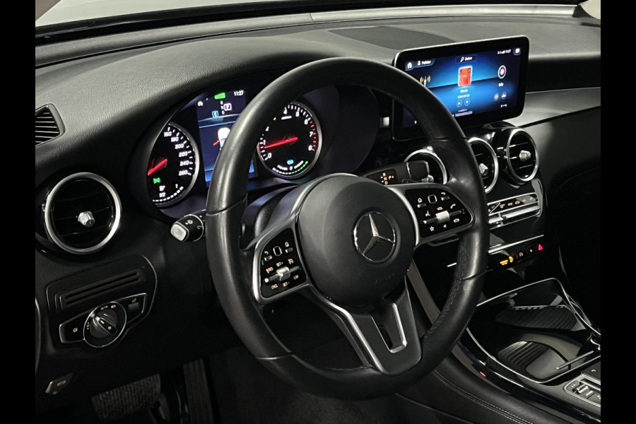 Mercedes-Benz GLC 200 4MATIC Advantage Trekhaak | Cruise control | Stoelverwarming | Carplay | 20" wielen | Achteruitrij camera | Leder