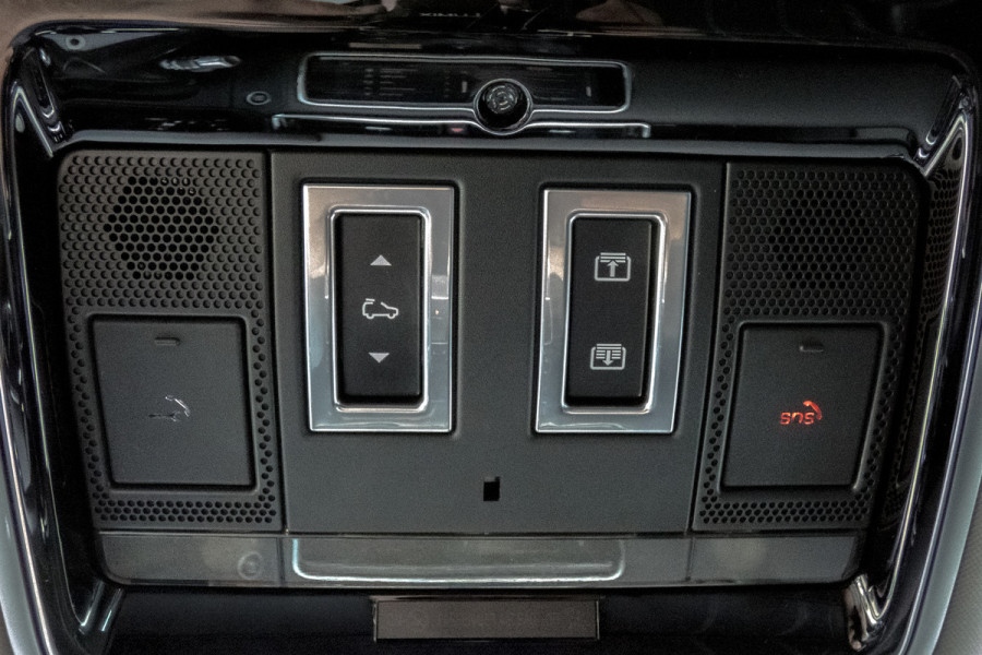 Land Rover Range Rover Velar 2.0 P400e S | Pano |HUD| 360°|Meridian|Elekt. Verst. Stoelen