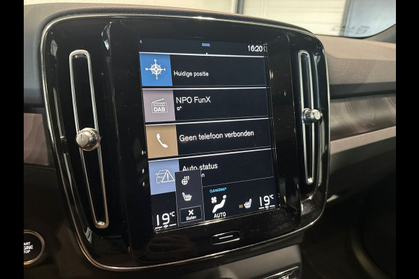 Volvo XC40 T5 Aut. Plug-in Hybrid Ultimate Dark ACC Leder Parkeercamera 262pk