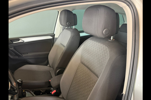 Volkswagen Tiguan 1.5 TSI ACT Comfortline Business | Navigatie | Sensoren.