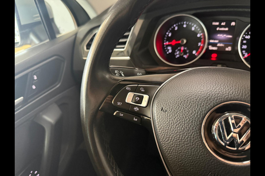 Volkswagen Tiguan 1.5 TSI ACT Comfortline Business | Navigatie | Sensoren.