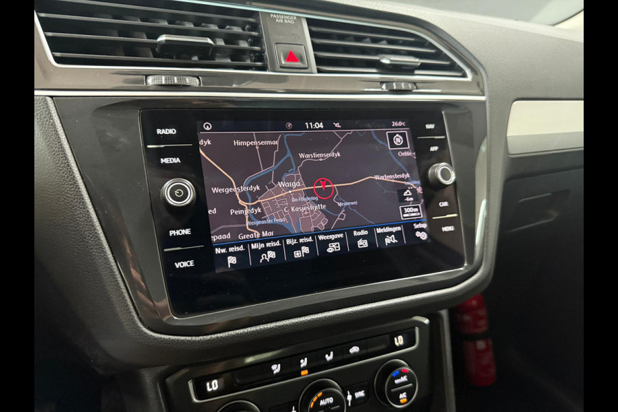 Volkswagen Tiguan 1.5 TSI ACT Comfortline Business | Navigatie | Sensoren.
