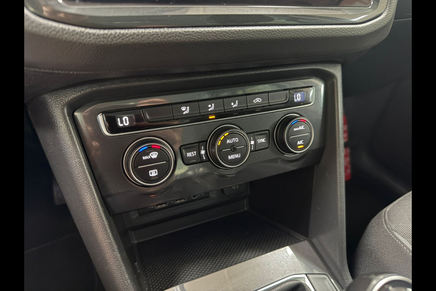 Volkswagen Tiguan 1.5 TSI ACT Comfortline Business | Navigatie | Sensoren.