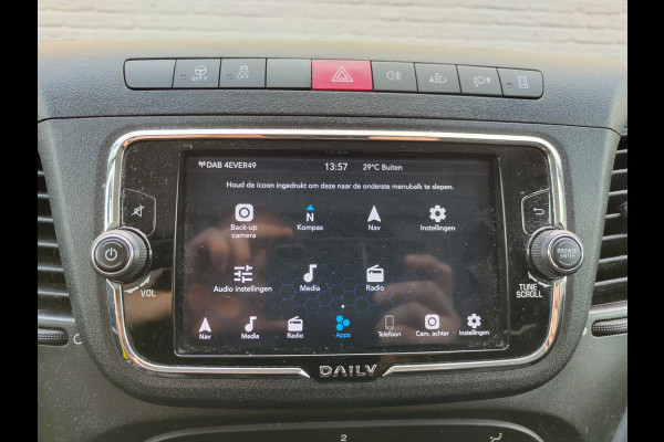 Iveco Daily 35C16H 2.3 410 Automaat Meubelbak 3-Persoons Euro 6 Camera Navi Bluetooth Airco Cruise Control Led Lat om Lat betimmering Achterdeuren 1e Eigenaar Toegestane max. massa voertuig 3500 kg