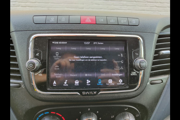 Iveco Daily 35C16H 2.3 410 Automaat Meubelbak 3-Persoons Euro 6 Camera Navi Bluetooth Airco Cruise Control Led Lat om Lat betimmering Achterdeuren 1e Eigenaar Toegestane max. massa voertuig 3500 kg