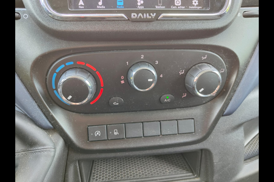 Iveco Daily 35C16H 2.3 410 Automaat Meubelbak 3-Persoons Euro 6 Camera Navi Bluetooth Airco Cruise Control Led Lat om Lat betimmering Achterdeuren 1e Eigenaar Toegestane max. massa voertuig 3500 kg