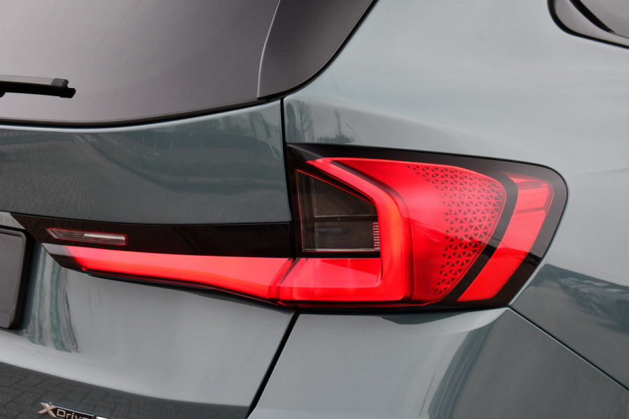 BMW X1 xDrive25e M-Sport Premium 18inch Leder Camera ACC-voorbereiding