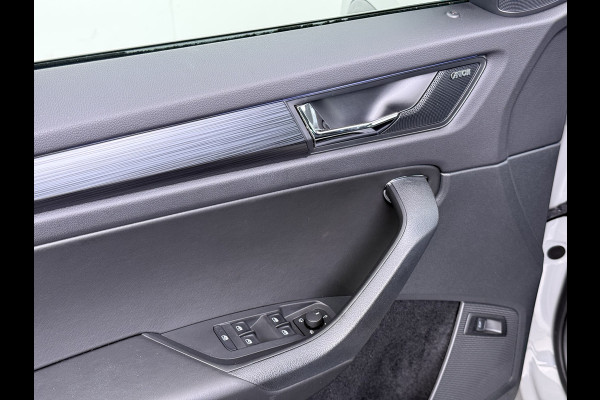 Škoda Kodiaq 1.5TSI Autom. Trekhaak Adap.Cruise Panoramadak Virtual Cockpit Camera Canton®-Audio Stoelverwarming 3-Zone Ecc Navi Apple Carpla Led Lmv Bluetooth Isofix Regen-Lichtsensor 1.800KG Trekgewicht Zeer Complete Auto